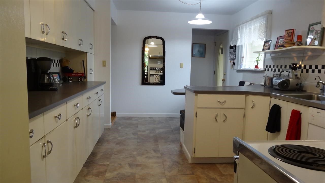 319 West Graves Road Spokane, WA 99218 - Photo 7 of 20