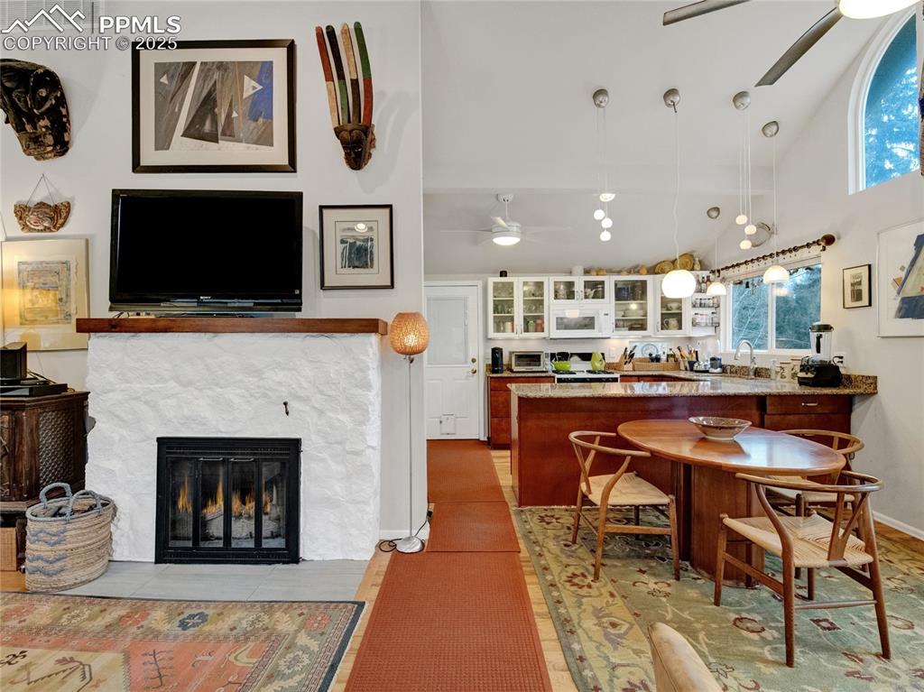 6020 Sioux Trail Cascade, CO 80809 - Photo 4 of 24