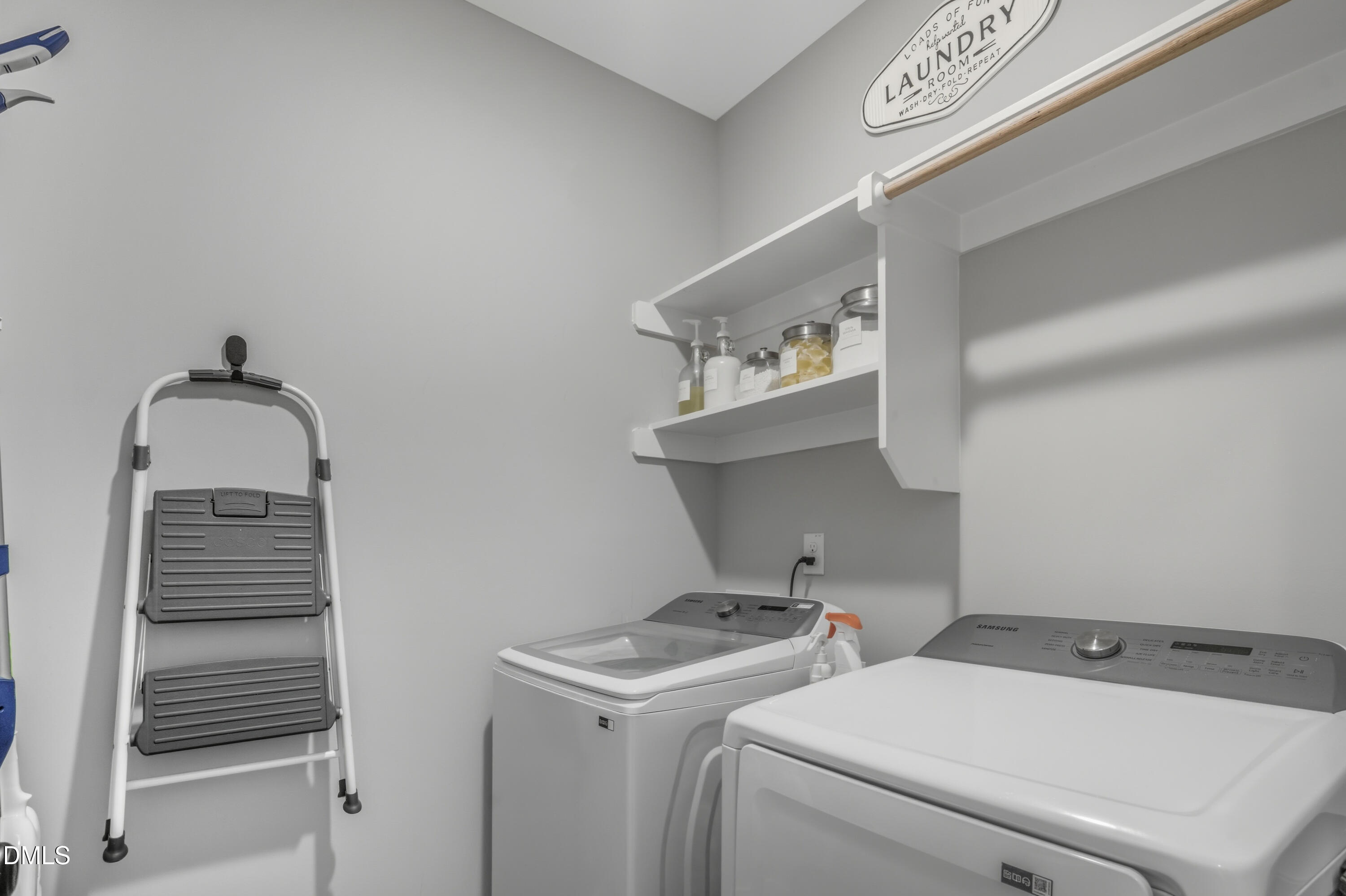 6039 Farmwood Loop Wilson, NC 27896 - Photo 21 of 27 a utility room with dryer and washer