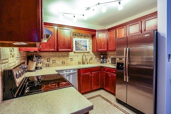 4 Duck Pond Road, Unit 228 Beverly, MA 01915 - Photo 3 of 11 Gallery Image 3