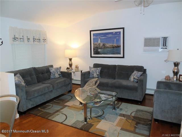 67 Tarpon Road Tuckerton, NJ 08087 - Photo 3 of 12 GetMedia (3)