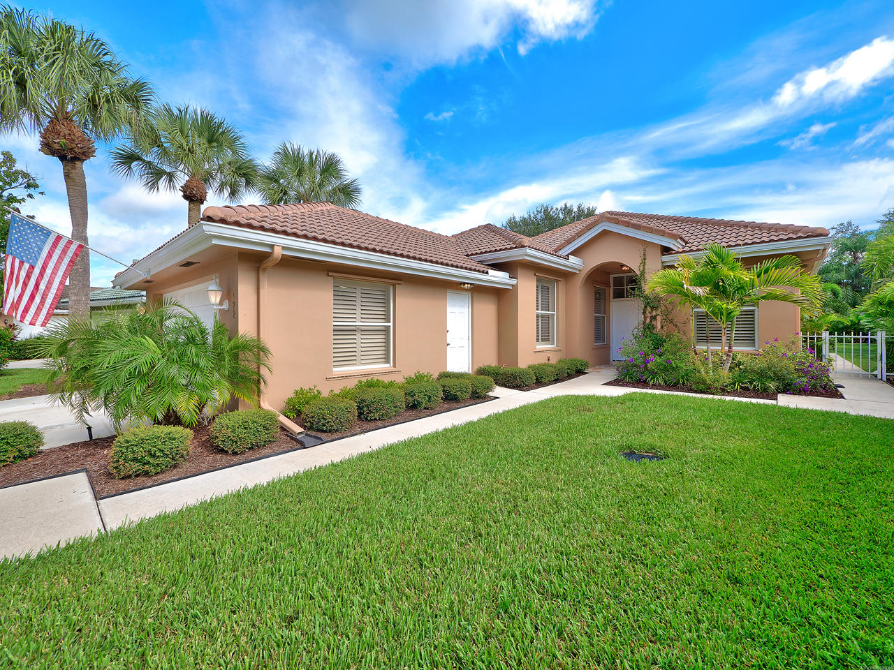 122 East Hampton Way Jupiter, FL 33458 - Photo 2 of 21 002 copy