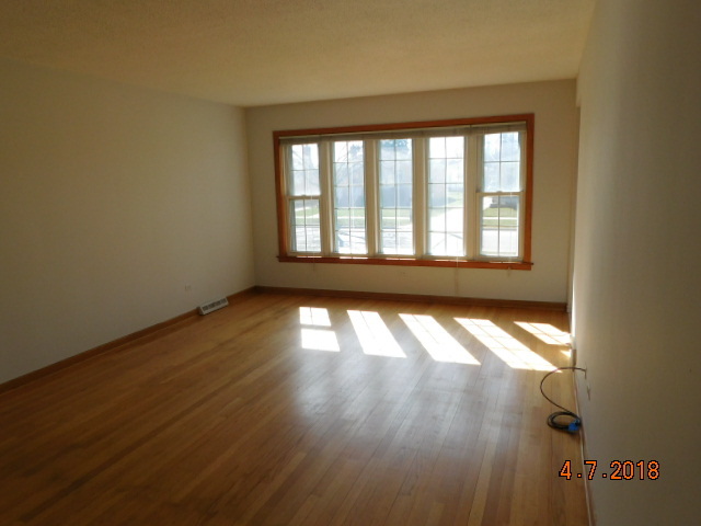 4845 Ridgewood Avenue Norridge, IL 60706 - Photo 8 of 29 Gallery Image 8