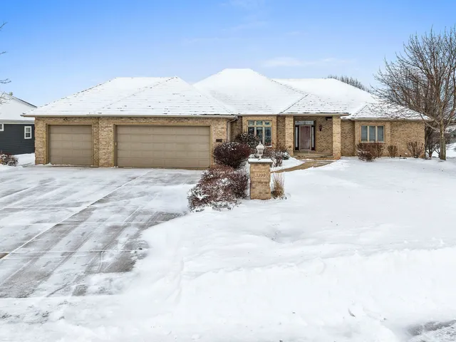 $749,900 | 3399 Sonata Drive, Green Bay, WI 54311