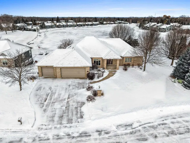$749,900 | 3399 Sonata Drive, Green Bay, WI 54311