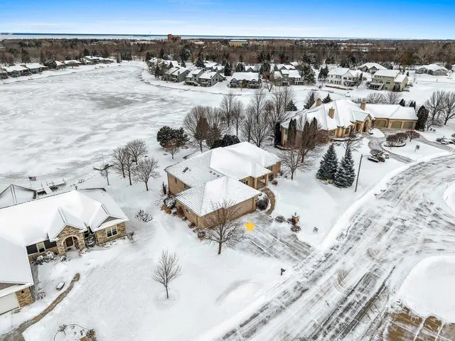 $749,900 | 3399 Sonata Drive, Green Bay, WI 54311