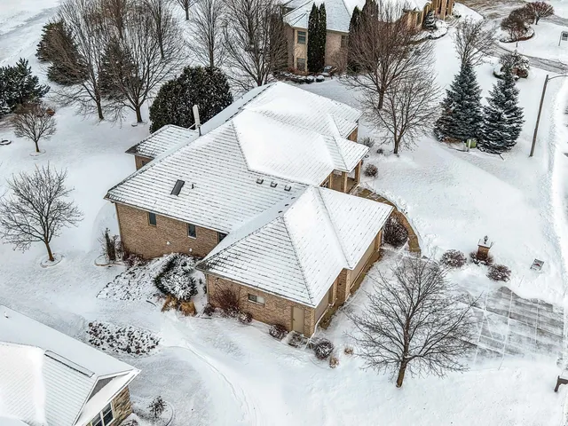 $749,900 | 3399 Sonata Drive, Green Bay, WI 54311