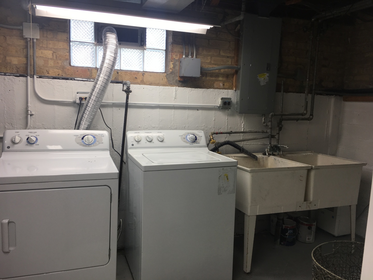 9038 South Forestview Drive North Riverside, IL 60546 - Photo 21 of 24 a utility room with dryer and washer