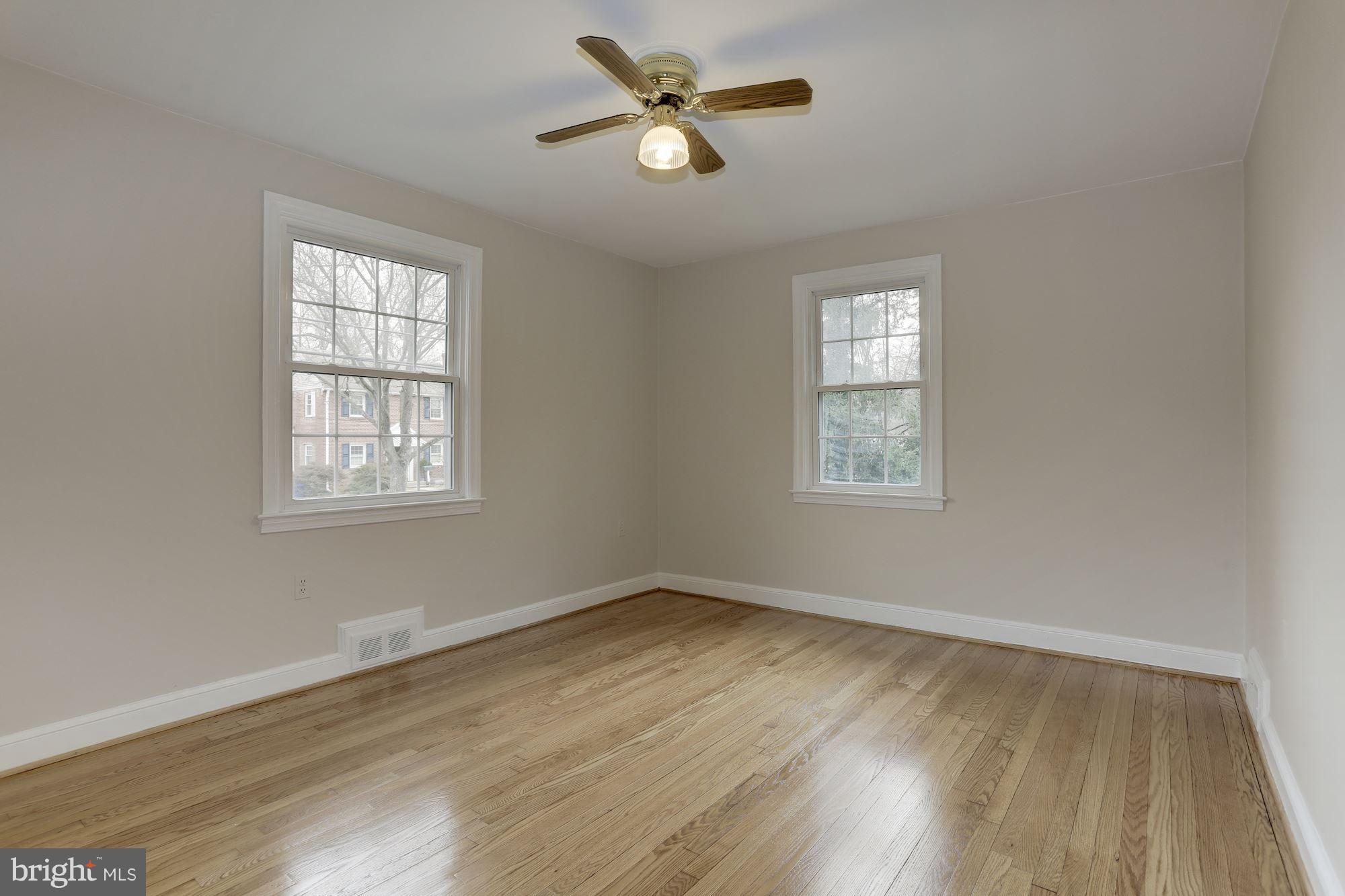 1836 Brisbane Street Silver Spring, MD 20902 - Photo 12 of 30 main level