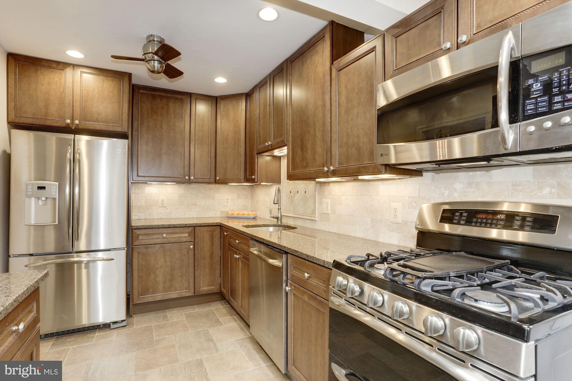 1836 Brisbane Street Silver Spring, MD 20902 - Photo 8 of 30 gas cooking with double ovens