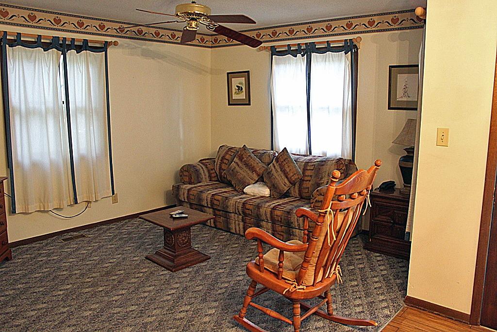 271 Roaring Fork Road Gatlinburg, TN 37738 - Photo 15 of 18 IMG_0703