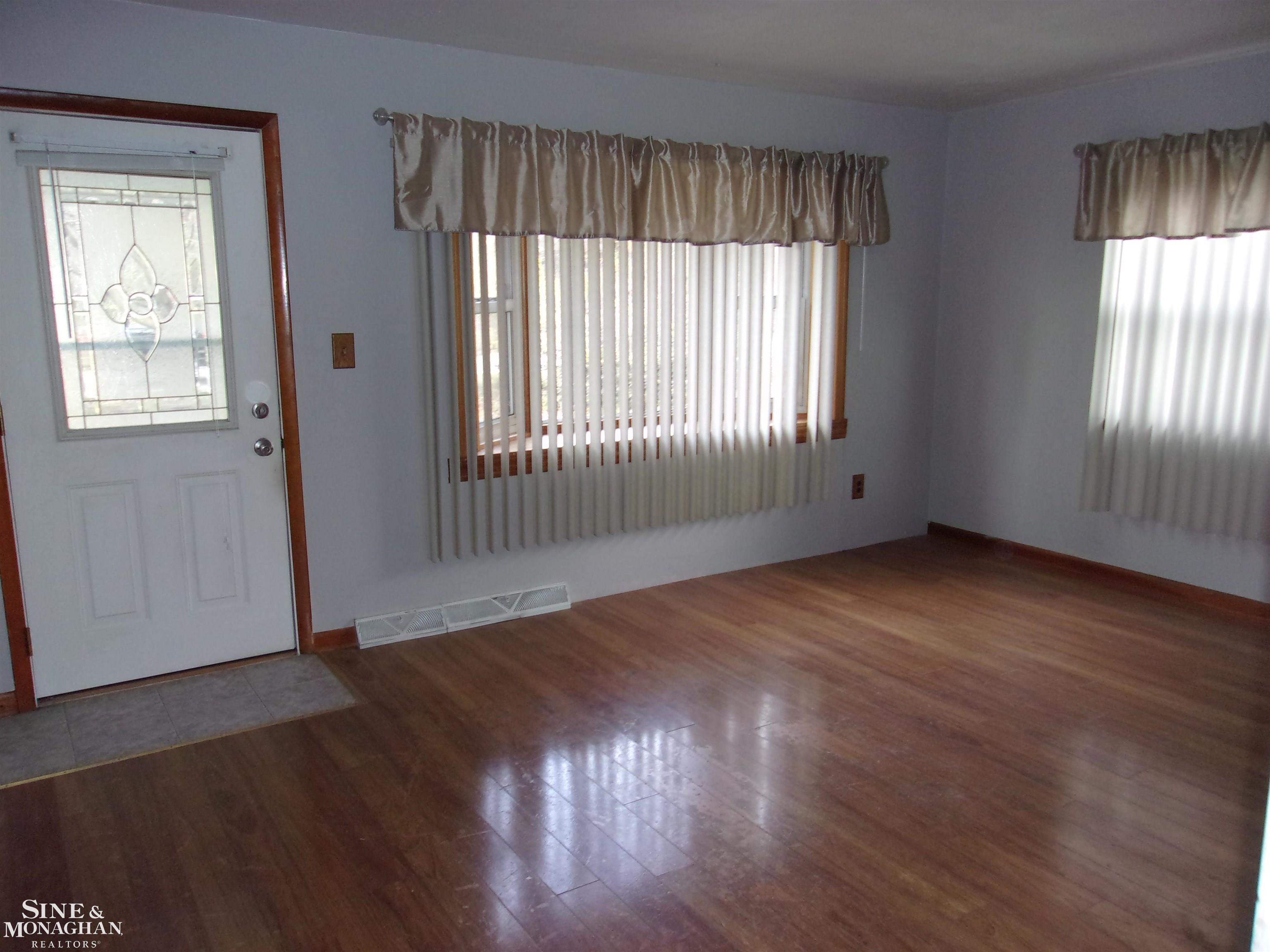 7633 Marsh Road Marine City, MI 48039 - Photo 16 of 52 50157421-5e66e5c0-b67f-4bd5-b9be-2fcfba6fac64.JPG