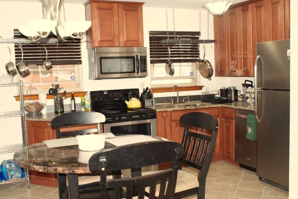 900 Hemlock Road Salem, VA 24153 - Photo 4 of 25 DSC03476