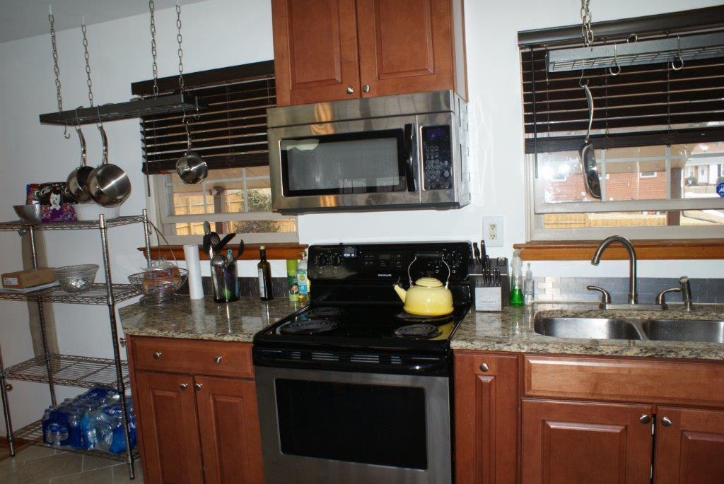 900 Hemlock Road Salem, VA 24153 - Photo 6 of 25 DSC03478