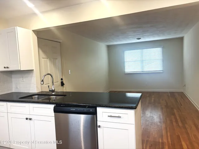 $1,400 | 15 Little Street, Unit 4, Montrose, PA 18801