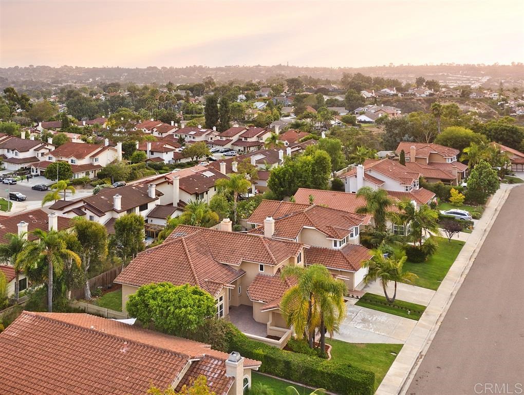 1837 Avenida Mimosa Encinitas, CA 92024 - Photo 2 of 25