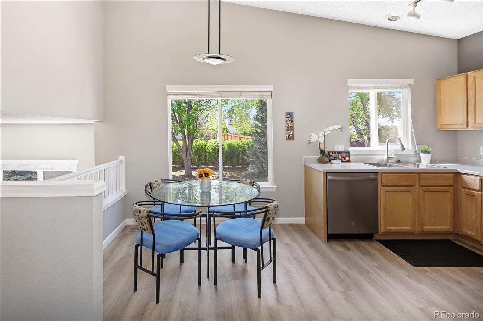 3528 South Ceylon Way Aurora, CO 80013 - Photo 7 of 38