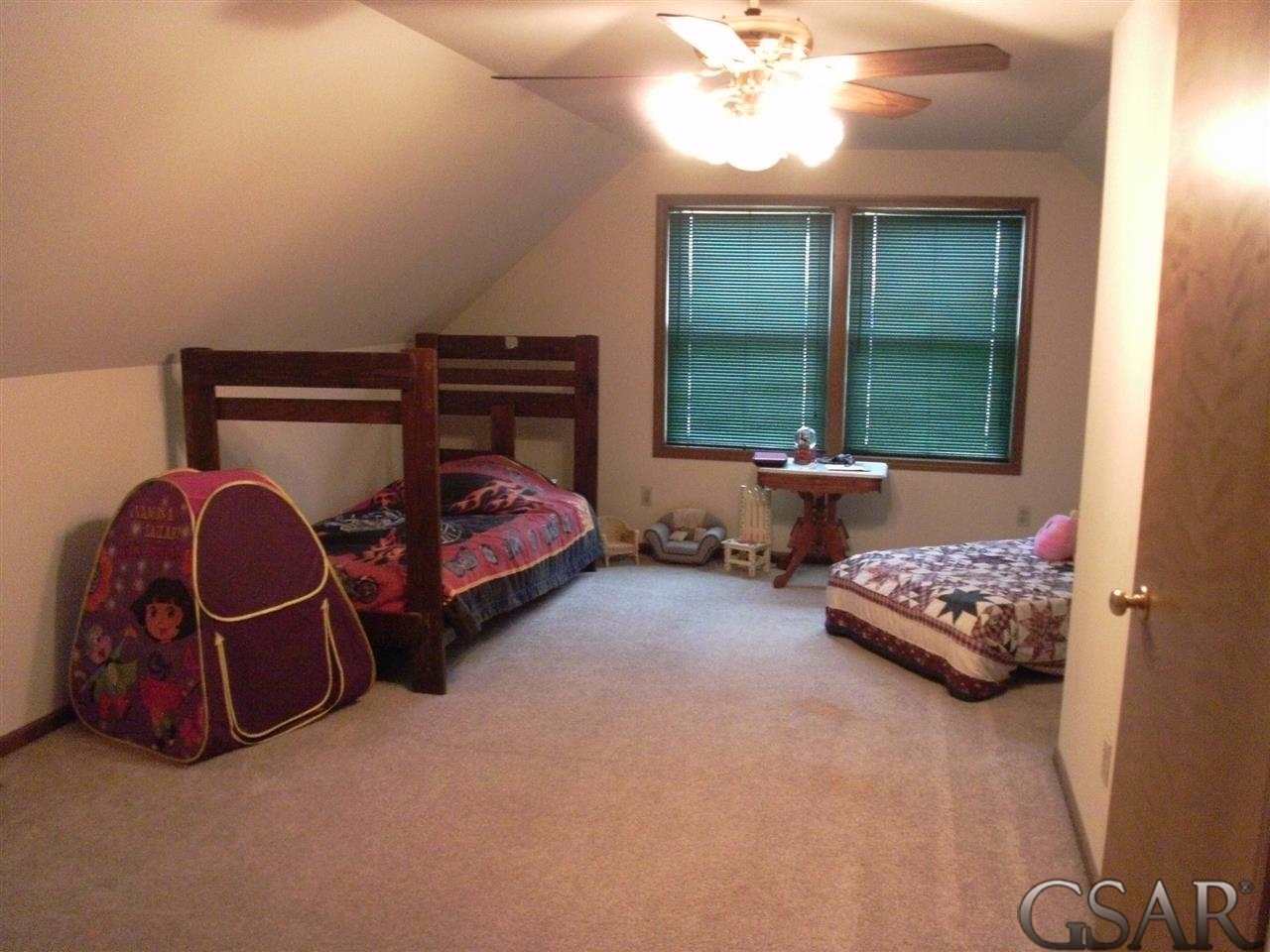 325 West Grand River Road Owosso, MI 48867 - Photo 13 of 24 31188252-12.JPG