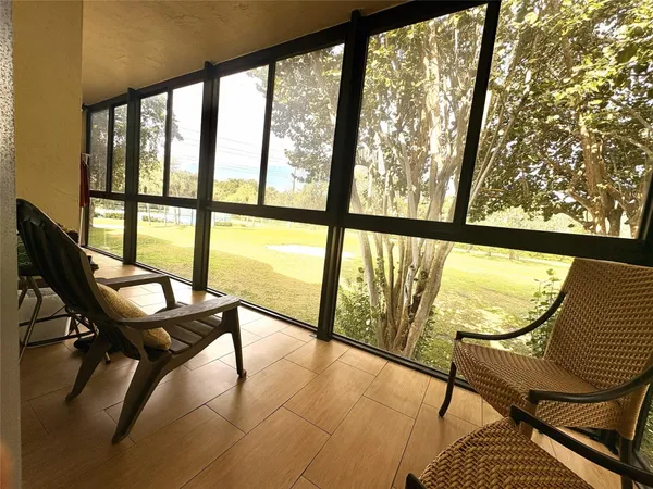 $3,000 | 271 South Hollybrook Drive, Unit 205, Pembroke Pines, FL 33025