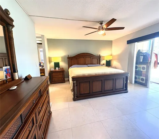 $3,000 | 271 South Hollybrook Drive, Unit 205, Pembroke Pines, FL 33025