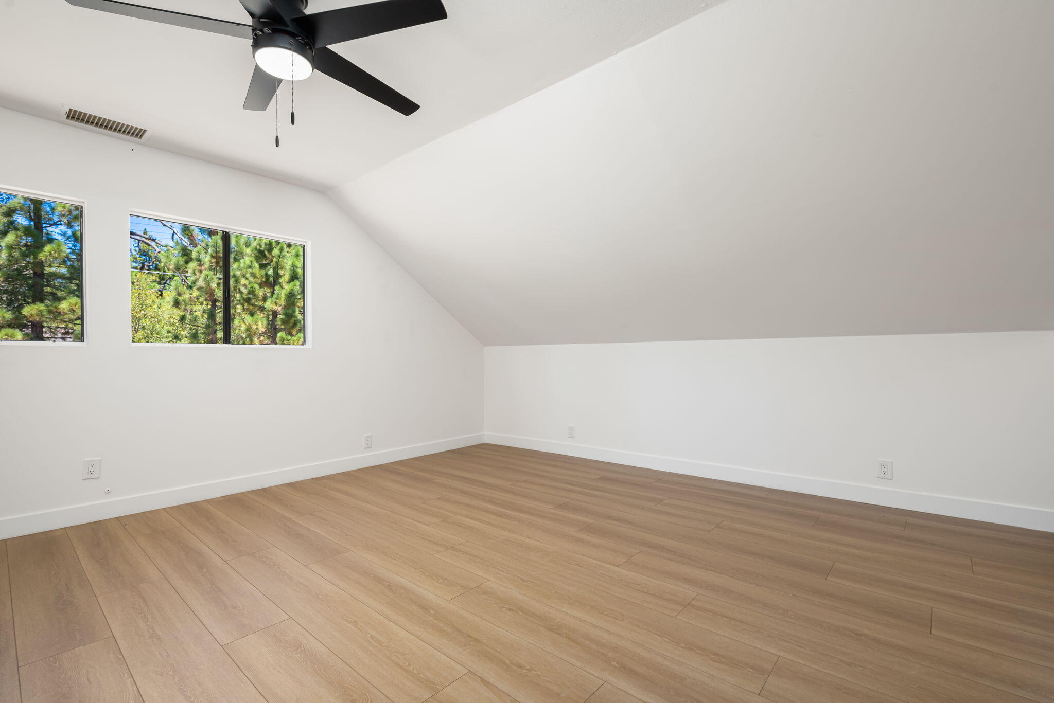 26785 Hopkins Road Idyllwild, CA 92549 - Photo 10 of 28 27-web-or-mls-DFHopkins_OPMG_0726_027