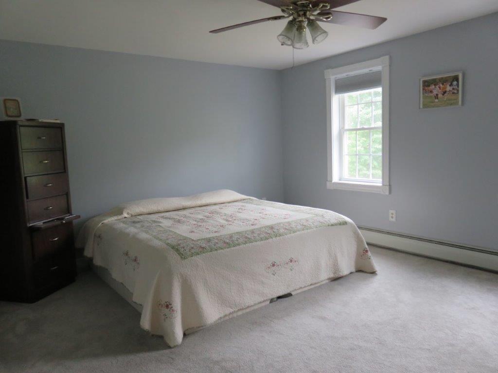 167 Railroad Avenue Springvale, ME 04083 - Photo 13 of 27 Photo
