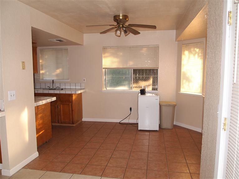 18322 El Paso Road Madera, CA 93638 - Photo 6 of 8 Gallery Image 6
