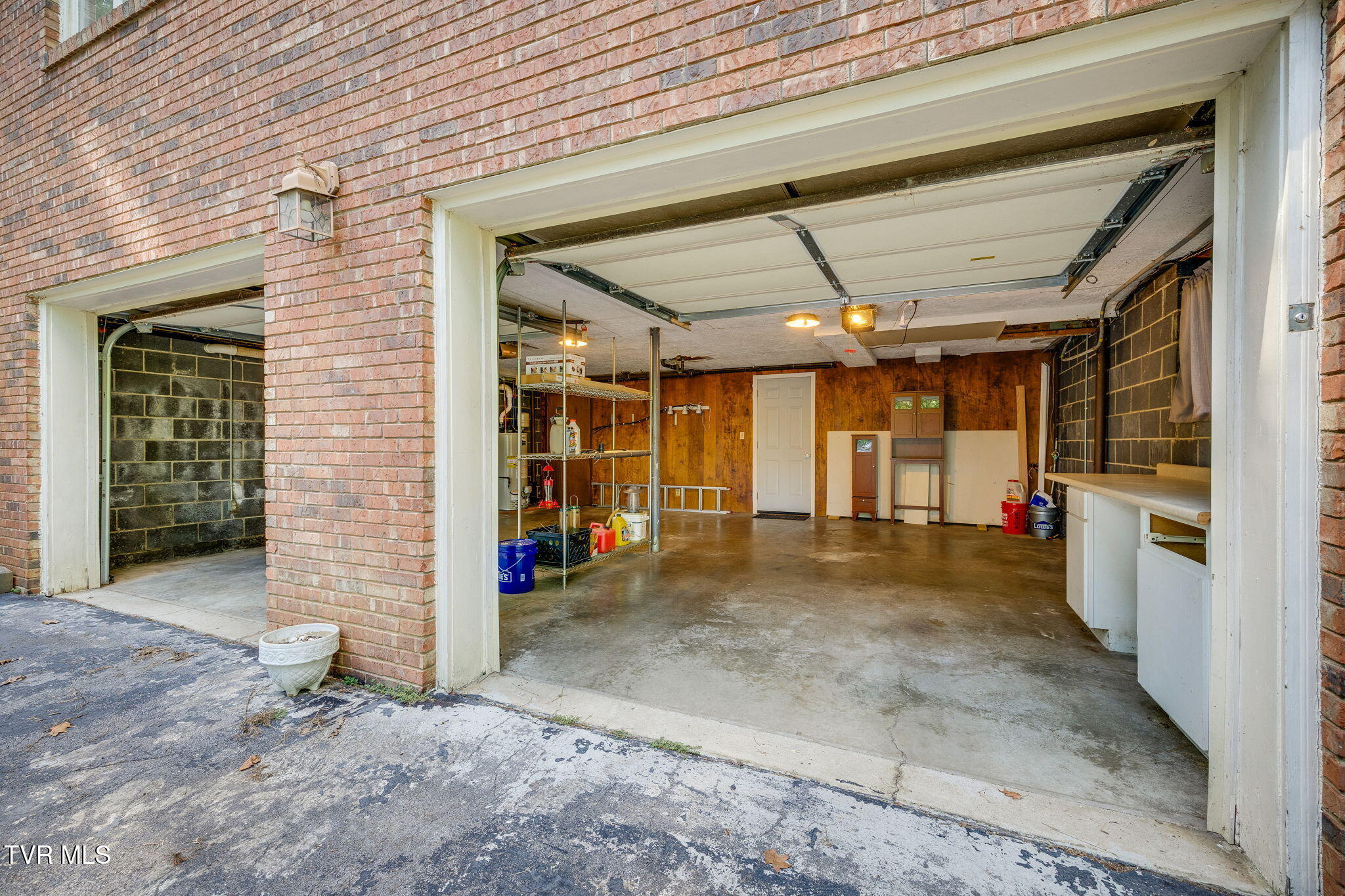 400 Old Castle Road Kingsport, TN 37660 - Photo 46 of 56 046