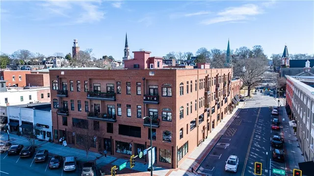 $374,500 | 1 East 3rd Avenue, Unit 302, Rome, GA 30161