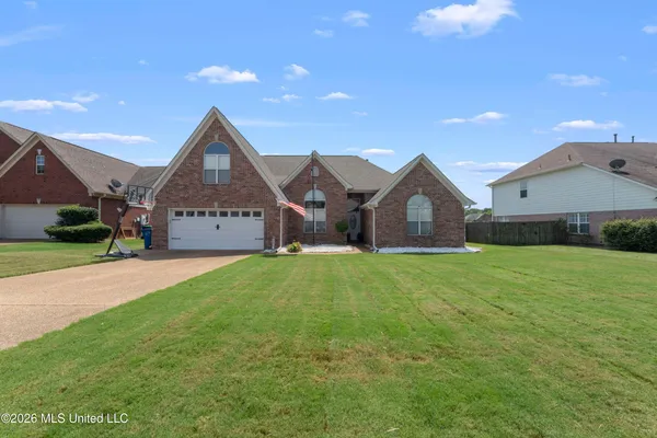 $360,000 | 6271 Ivy Oaks Cove, Olive Branch, MS 38654