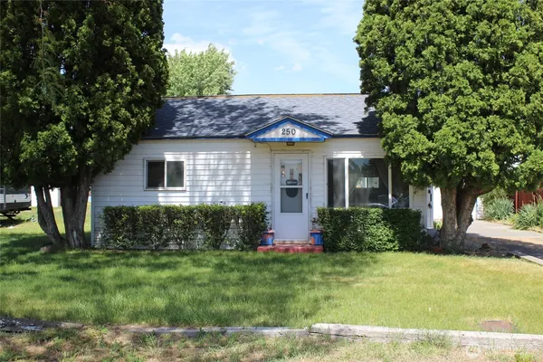 $95,000 | 250 West May Street, Washtucna, WA 99371
