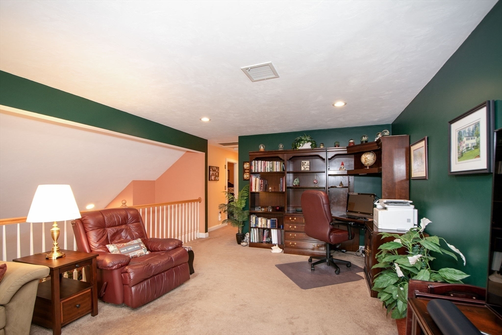 53 Hemlock Circle, Unit 53 Hanover, MA 02339 - Photo 14 of 27