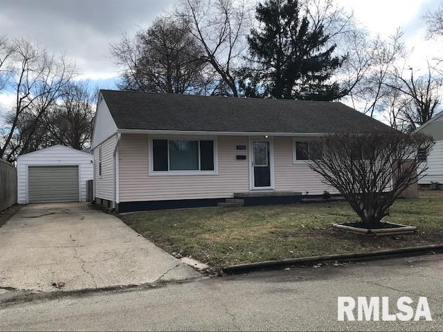 2506 Huntington Road Springfield, IL 62703 - Photo 1 of 27