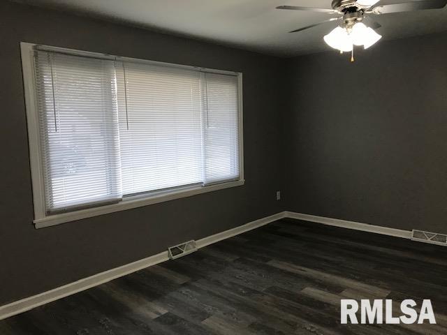 2506 Huntington Road Springfield, IL 62703 - Photo 4 of 27