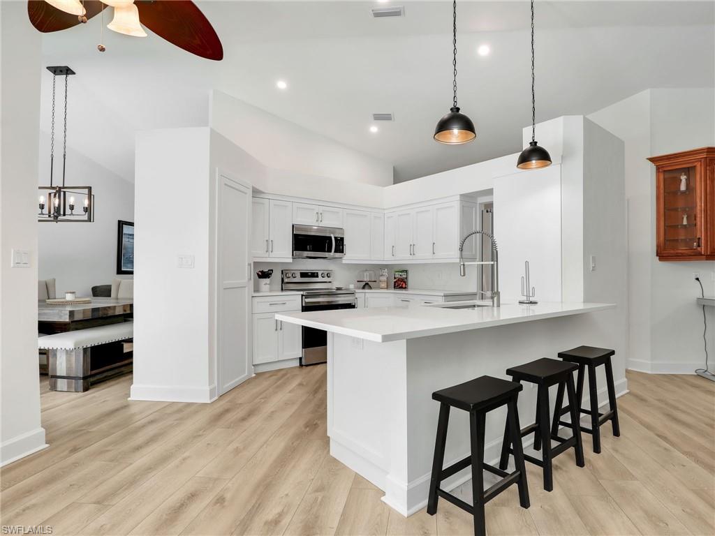 2474 Outrigger Lane Naples, FL 34104 - Photo 11 of 38