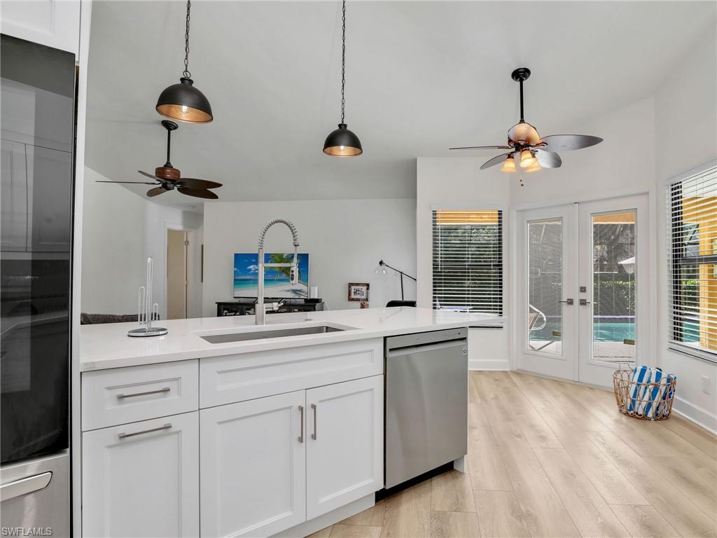 2474 Outrigger Lane Naples, FL 34104 - Photo 14 of 38