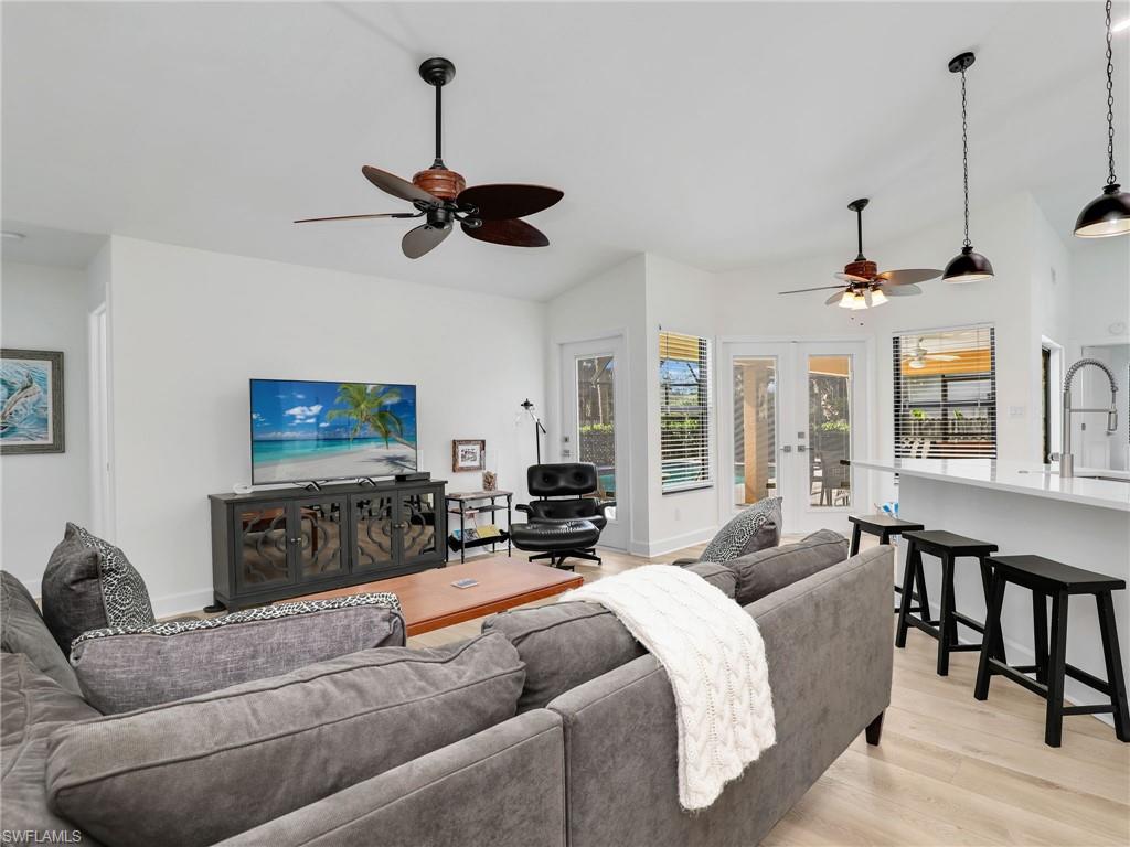 2474 Outrigger Lane Naples, FL 34104 - Photo 17 of 38