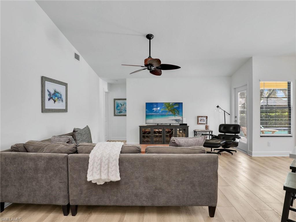 2474 Outrigger Lane Naples, FL 34104 - Photo 18 of 38