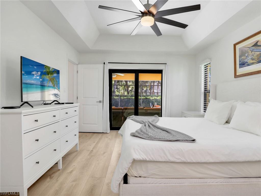 2474 Outrigger Lane Naples, FL 34104 - Photo 20 of 38