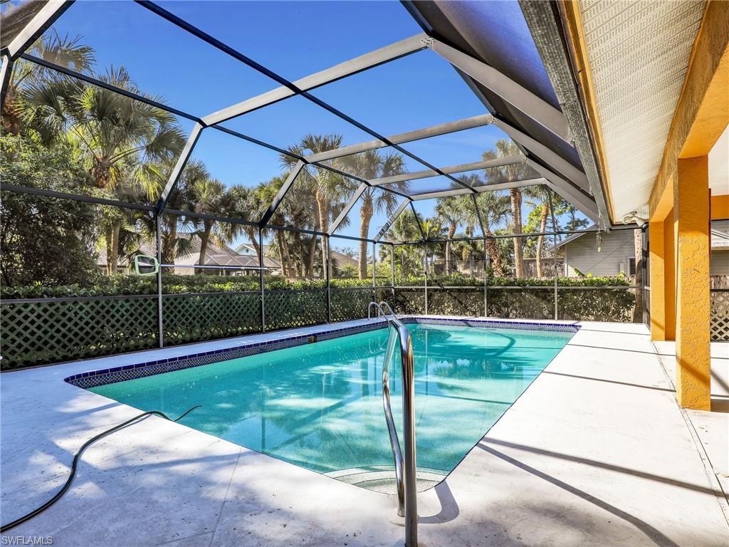 2474 Outrigger Lane Naples, FL 34104 - Photo 32 of 38