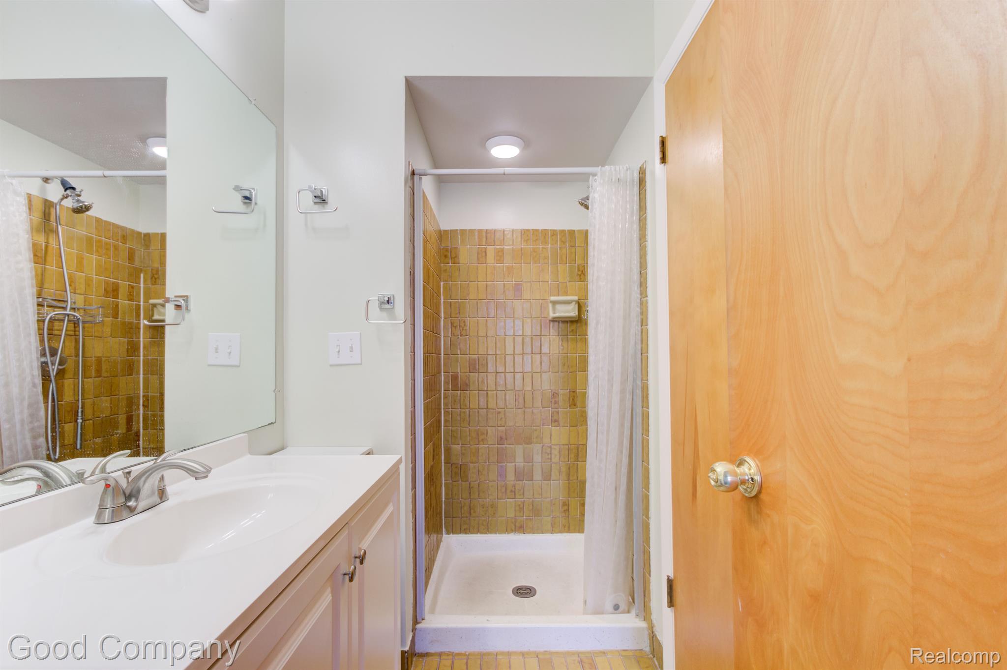 769 Oak Brook Ridge Drive Rochester, MI 48307 - Photo 29 of 56 Gallery Image 29