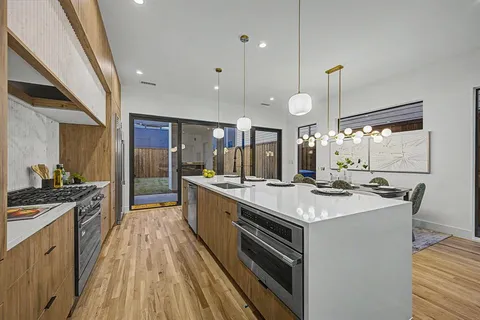 $965,000 | 5811 Hudson Street, Dallas, TX 75206