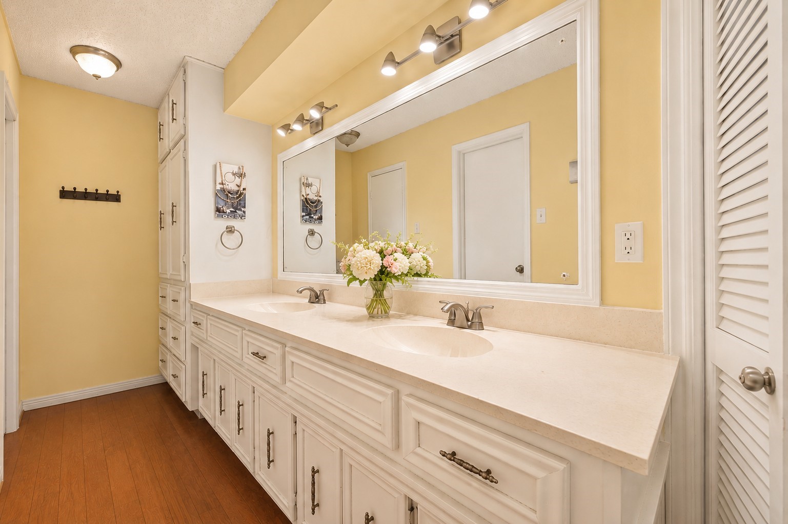 5815 Theall Road Houston, TX 77066 - Photo 21 of 36