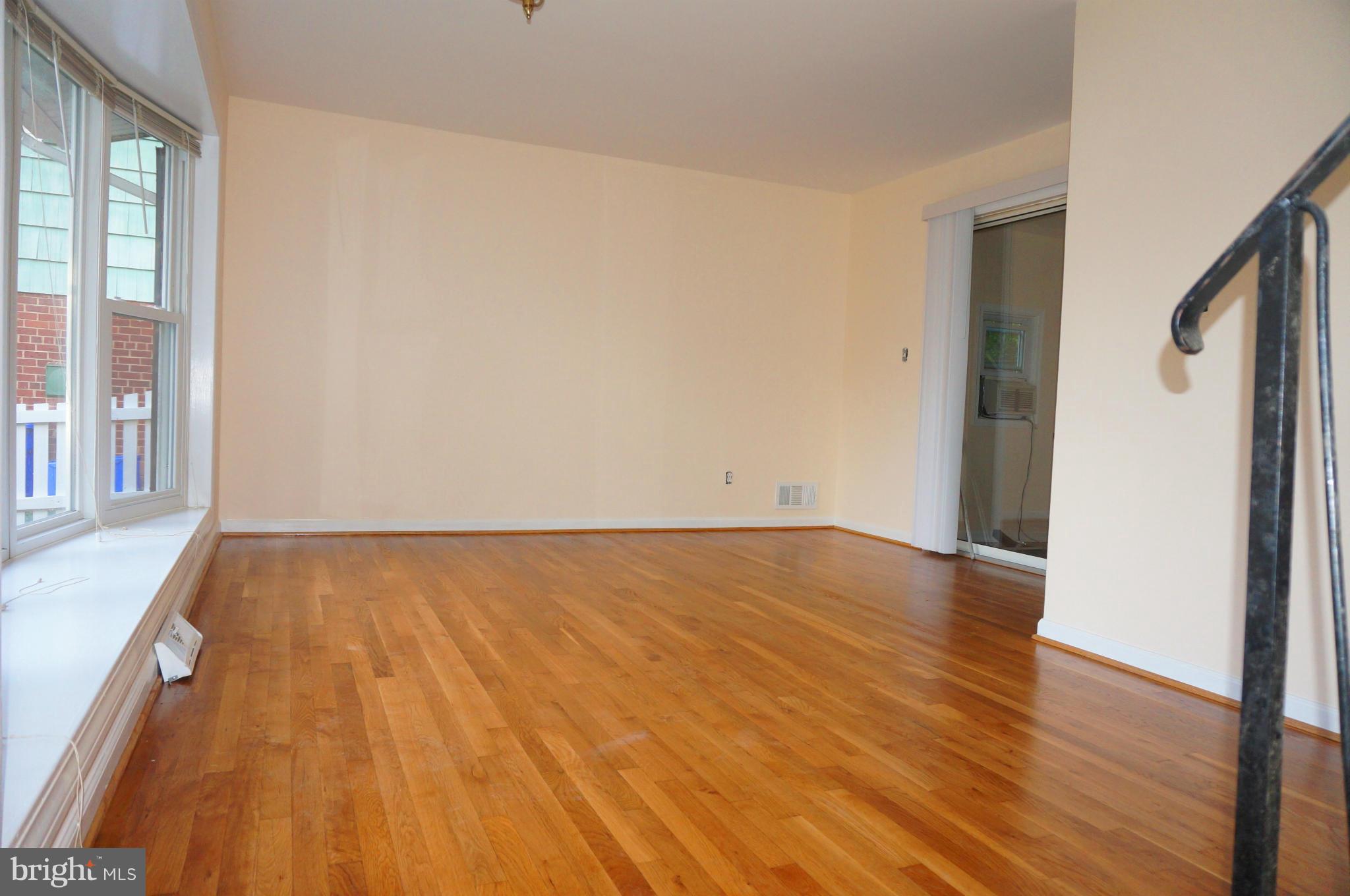4404 Emden Street Silver Spring, MD 20906 - Photo 9 of 18 Living Room