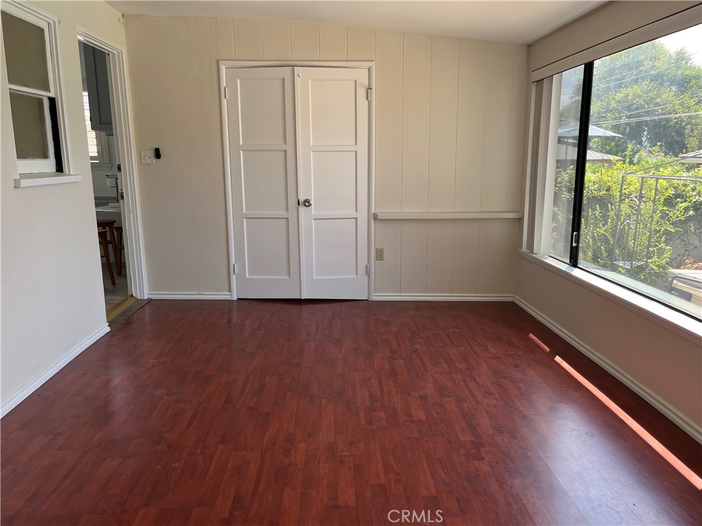 2440 Queensberry Road Pasadena, CA 91104 - Photo 28 of 41 Gallery Image 28