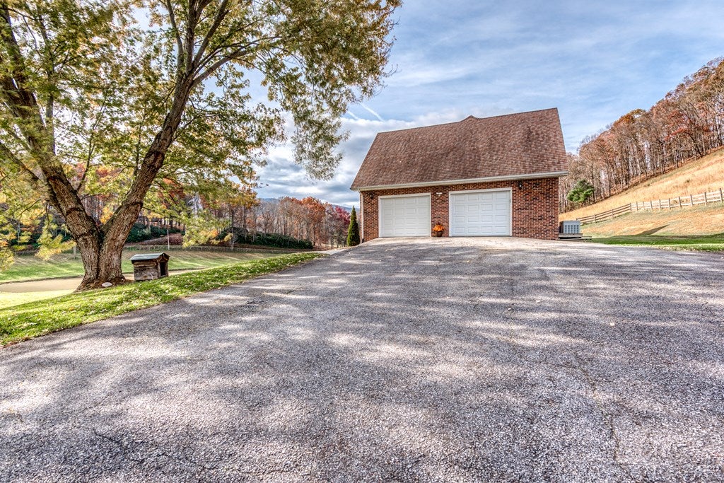 1445 Rocky Hollow Road Rural Retreat, VA 24368 - Photo 29 of 36 Gallery Image 29