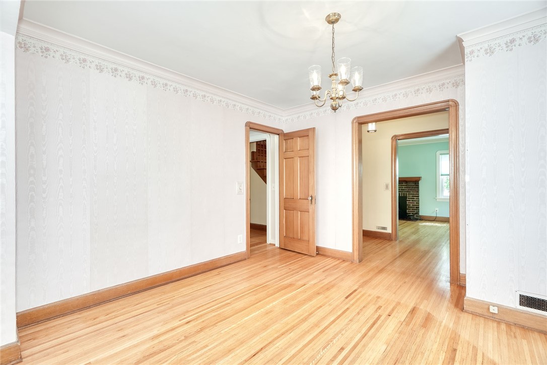 136 Hoover Road Irondequoit, NY 14617 - Photo 16 of 50