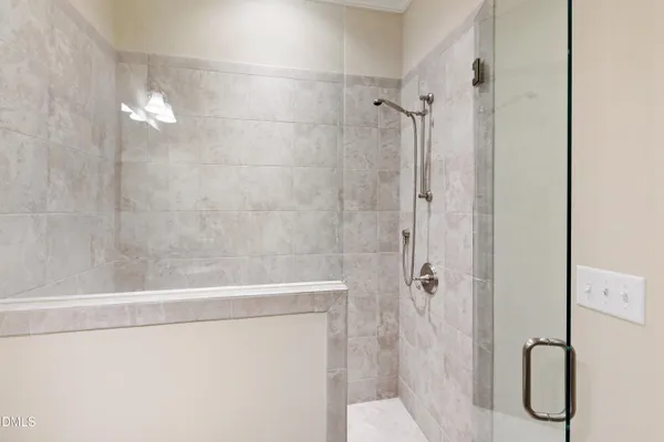 $6,000,000 | 440 Drummond Drive, Raleigh, NC 27609