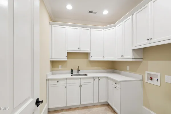 $6,000,000 | 440 Drummond Drive, Raleigh, NC 27609