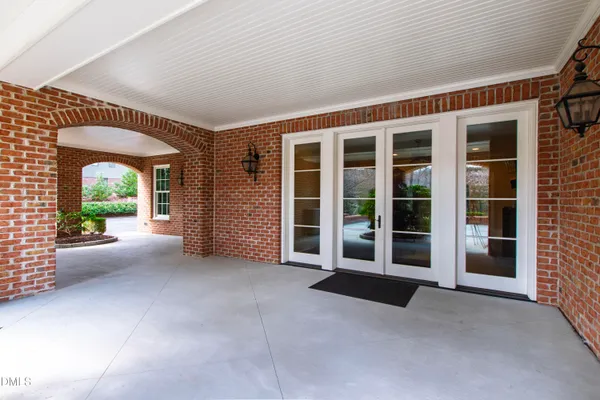 $6,000,000 | 440 Drummond Drive, Raleigh, NC 27609